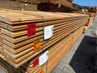 Ca. 108x Douglas Wisselsponning, 18x190mm, lengte 500cm